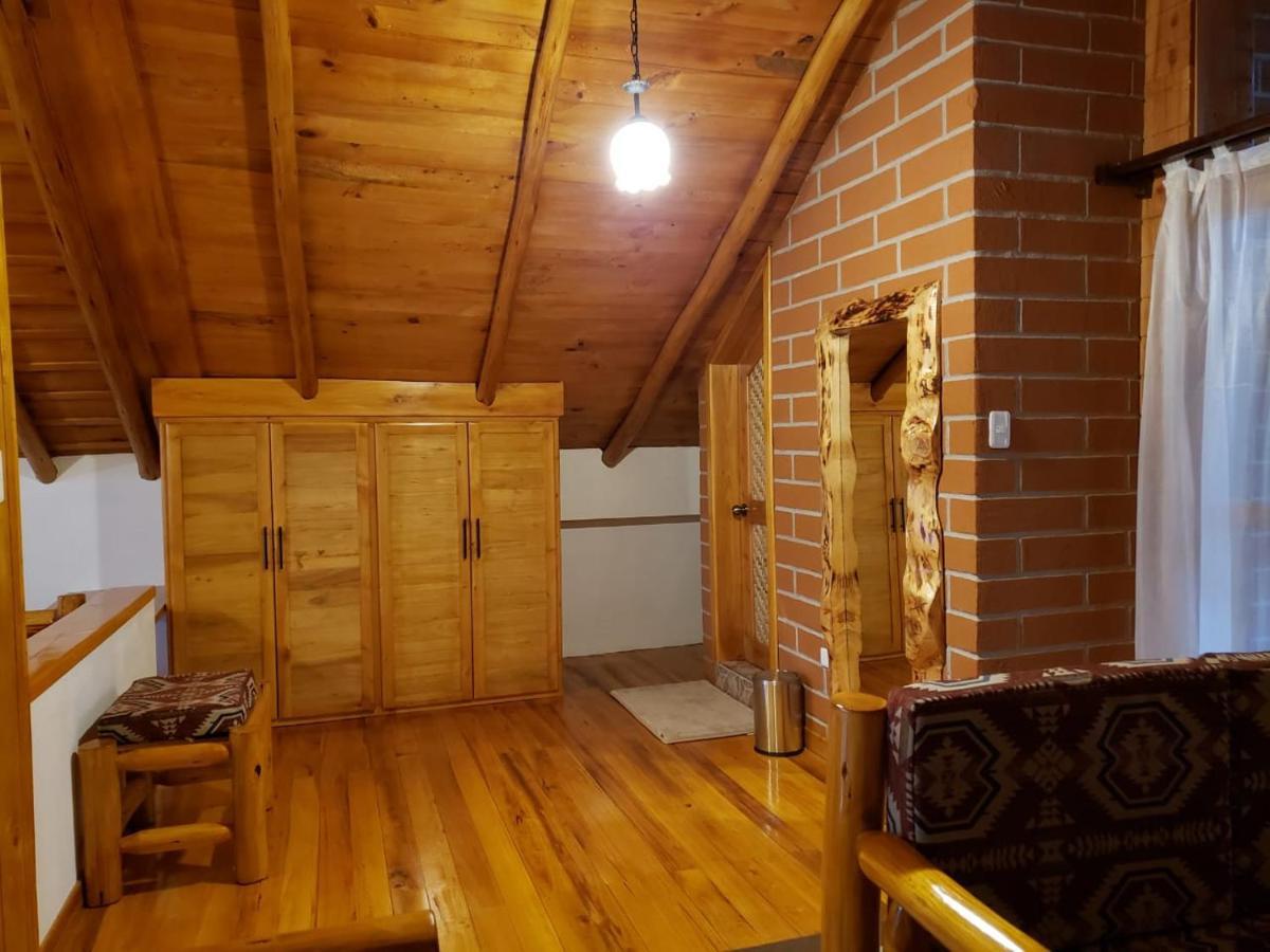 Atallaro Hospedaje Отавало Екстер'єр фото