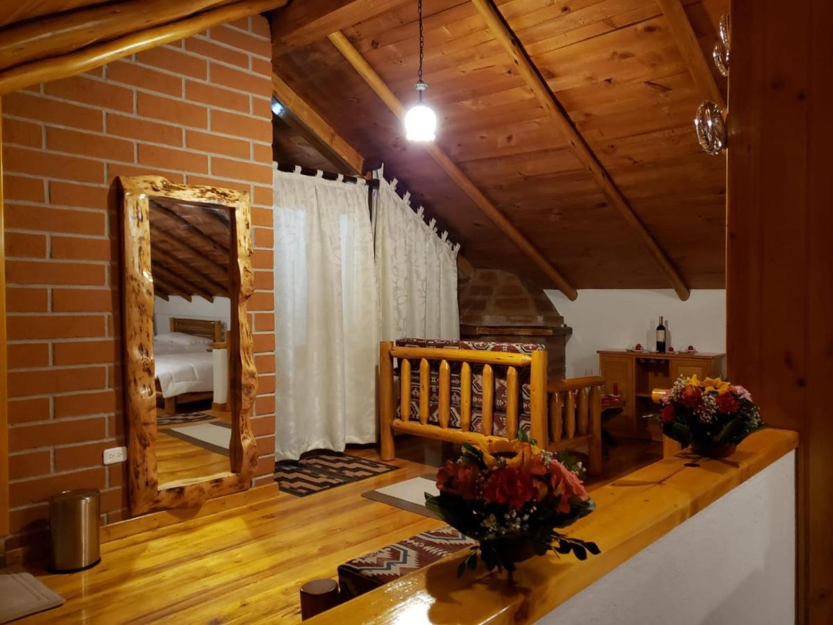 Atallaro Hospedaje Отавало Екстер'єр фото